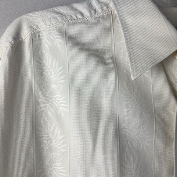 Tommy Bahama Silk Cotton Subtle Print Button Down Shirt Size Large - Picture 2 of 6